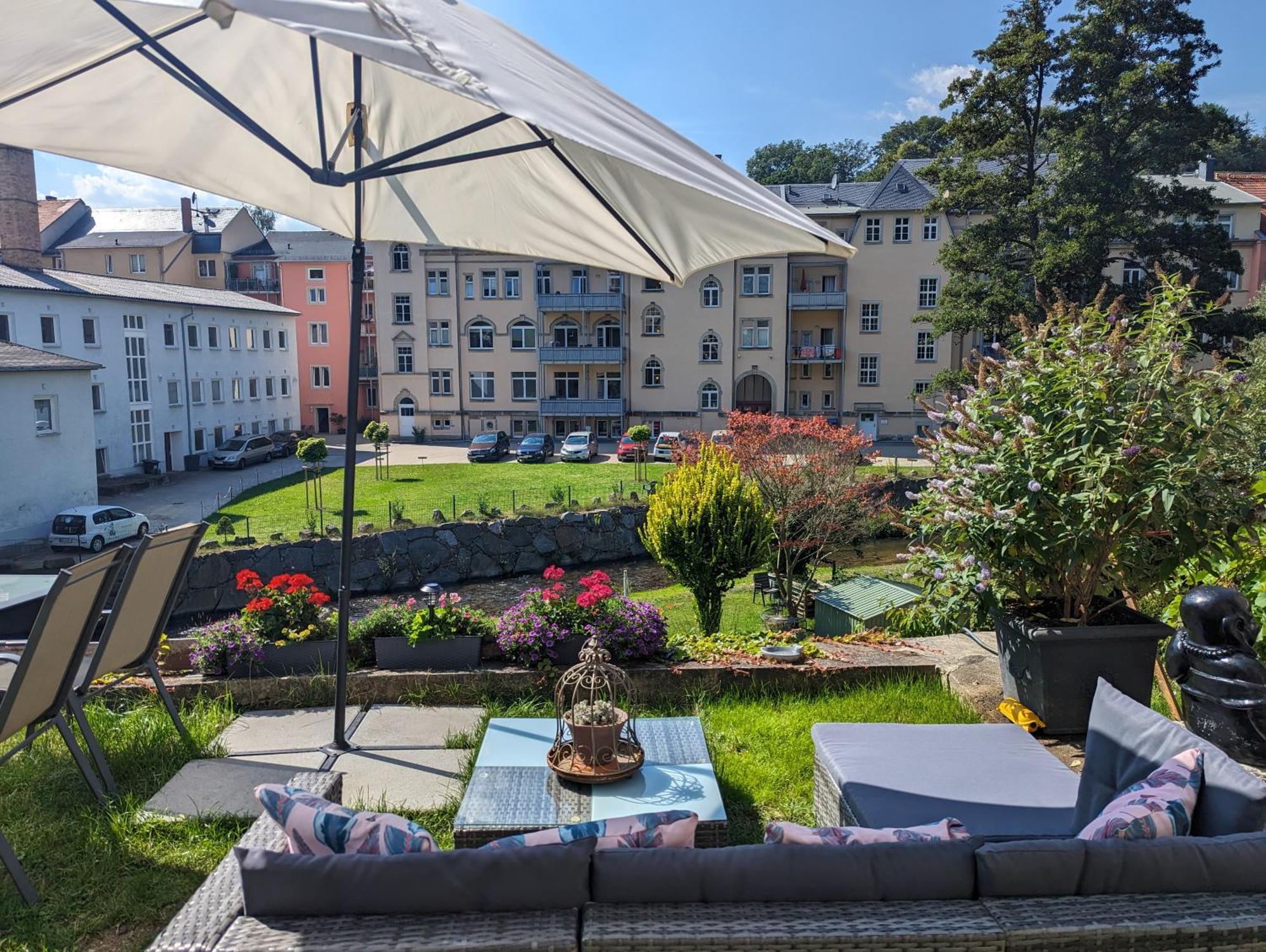 F1 - Urlaubsmagie - Helle Wohnung Mit Sauna & Pool & Whirlpool Sebnitz Exterior foto