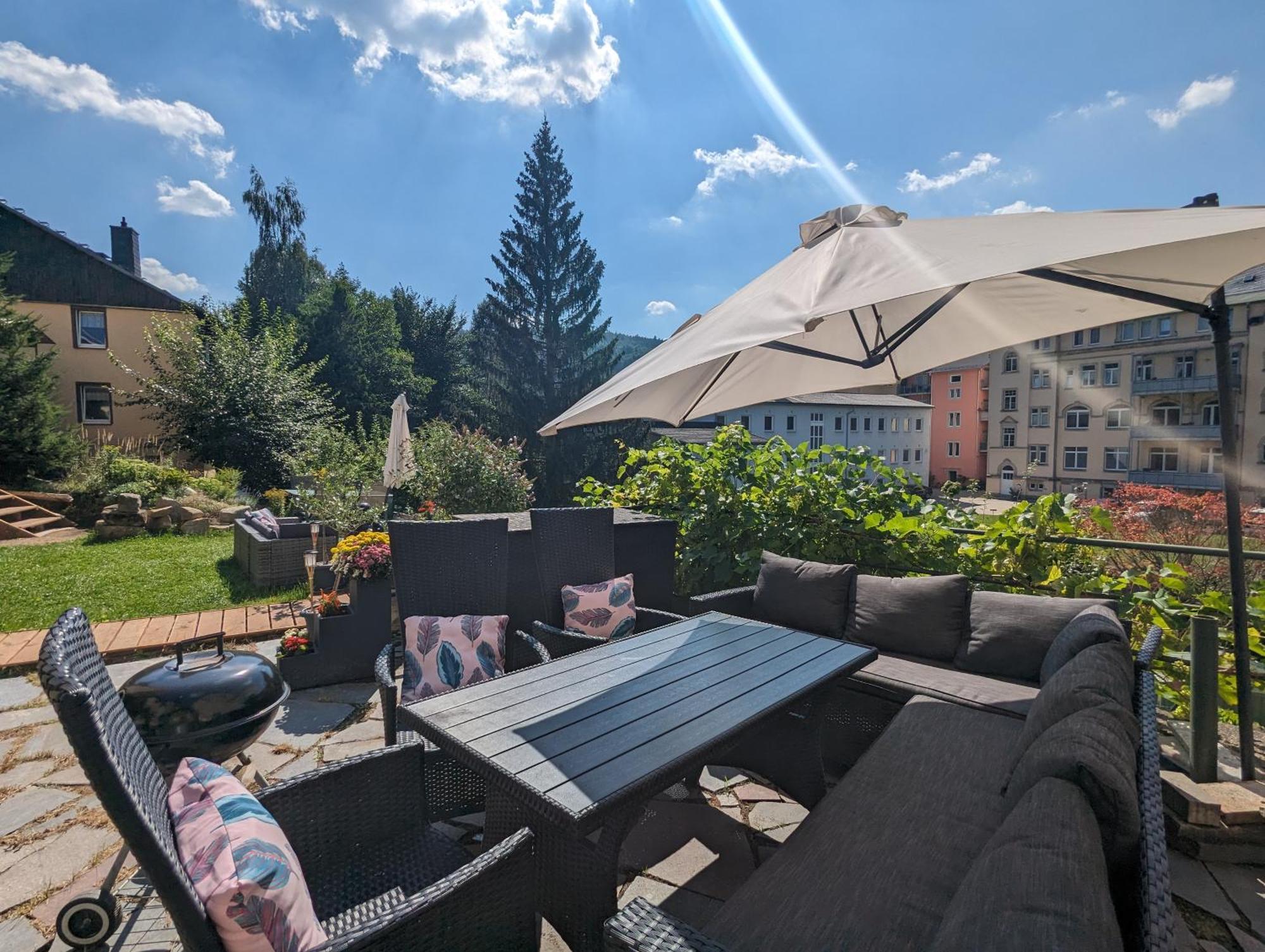F1 - Urlaubsmagie - Helle Wohnung Mit Sauna & Pool & Whirlpool Sebnitz Exterior foto