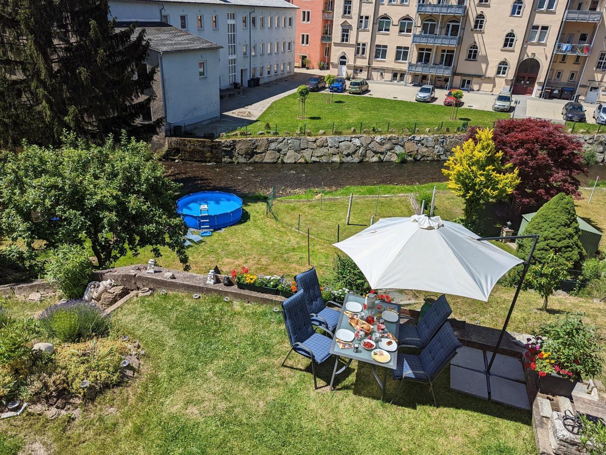 F1 - Urlaubsmagie - Helle Wohnung Mit Sauna & Pool & Whirlpool Sebnitz Exterior foto