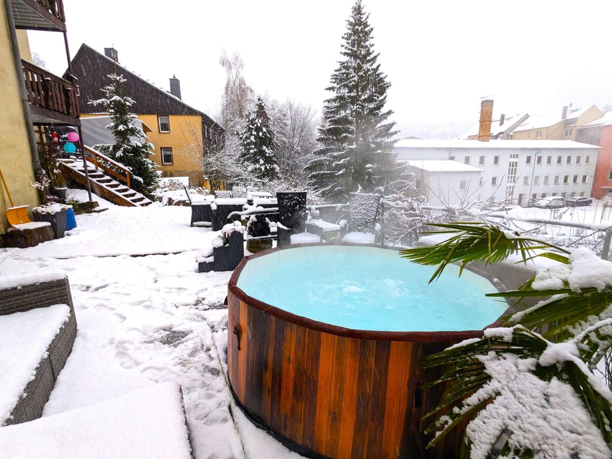 F1 - Urlaubsmagie - Helle Wohnung Mit Sauna & Pool & Whirlpool Sebnitz Exterior foto